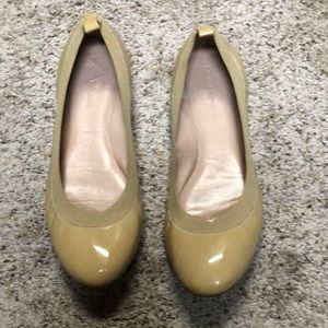 Banana republic tan size 9 flats.
